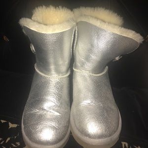 UGG boots Baily Bow in Silver girls4 women6