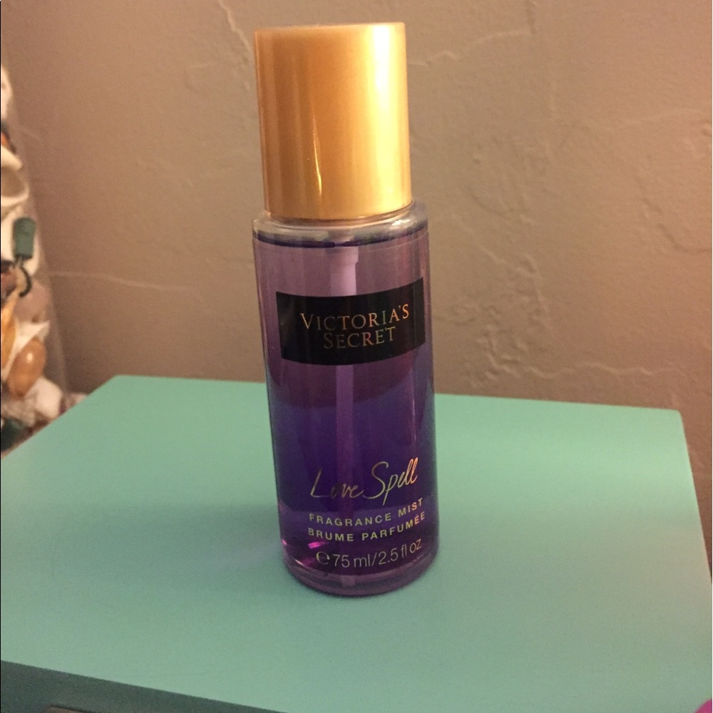 Victoria's Secret love spell mist