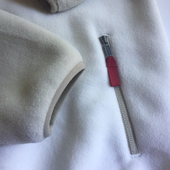 SOLD ✅ Patagonia Full Zip Fleece - Picture 3 of 4