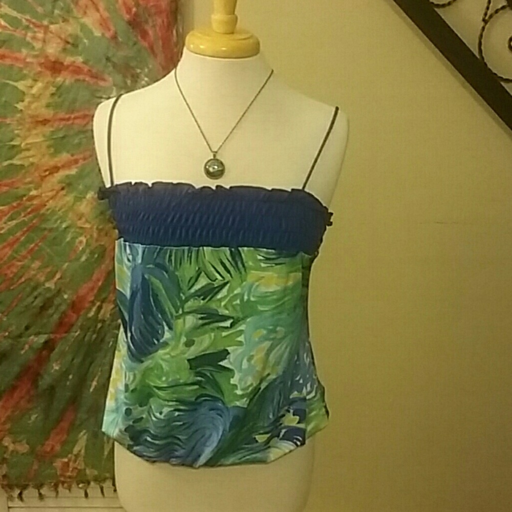 Silky tube top with blue shirring at bust