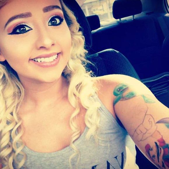 Meet your Posher, Lexy - Picture 1 of 1