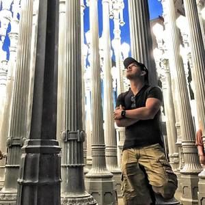 Meet your Posher, Cesar