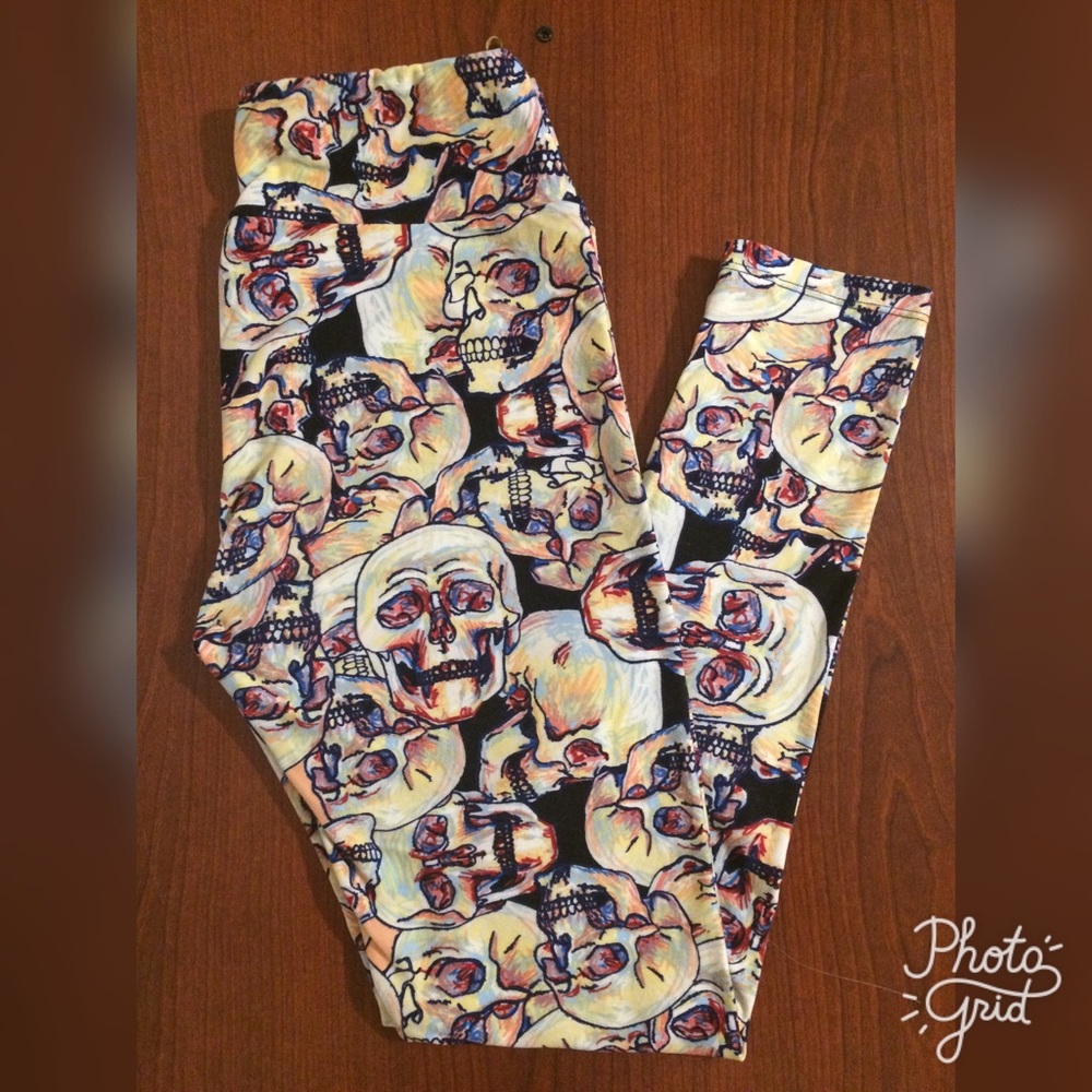 LuLaRoe OS Halloween Skull Leggings