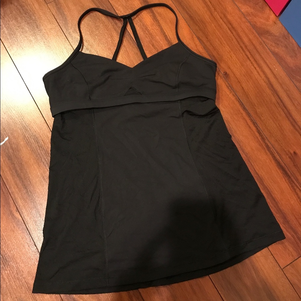 Lululemon black workout tank