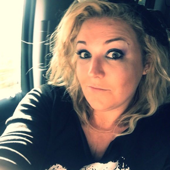 Meet your Posher, CaliMom3 - Picture 3 of 8