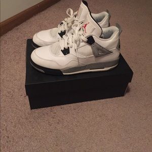 Jordan retro 4