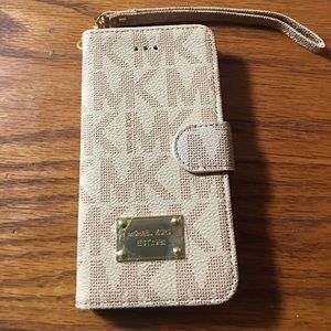 Michael Kors IPhone 6-7 PLUS wallet/case