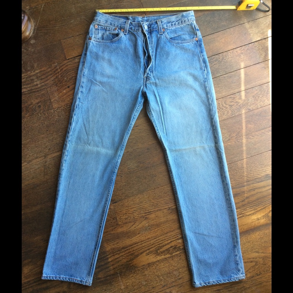 TRUE VINTAGE LEVI 501's. PERFECT FADE!
