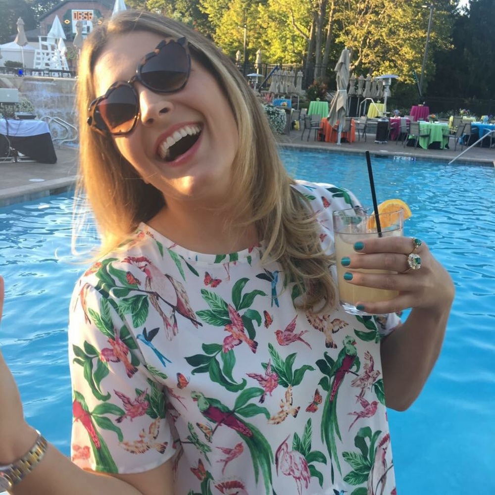 Meet your Posher, Donielle