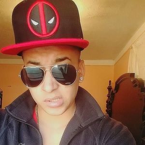 Meet your Posher, Luis