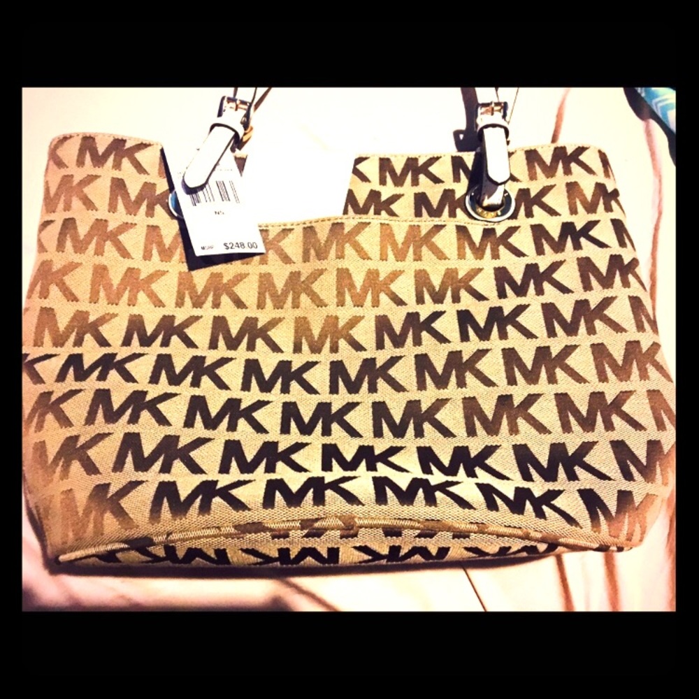 Michael Korrs handbag BNWT