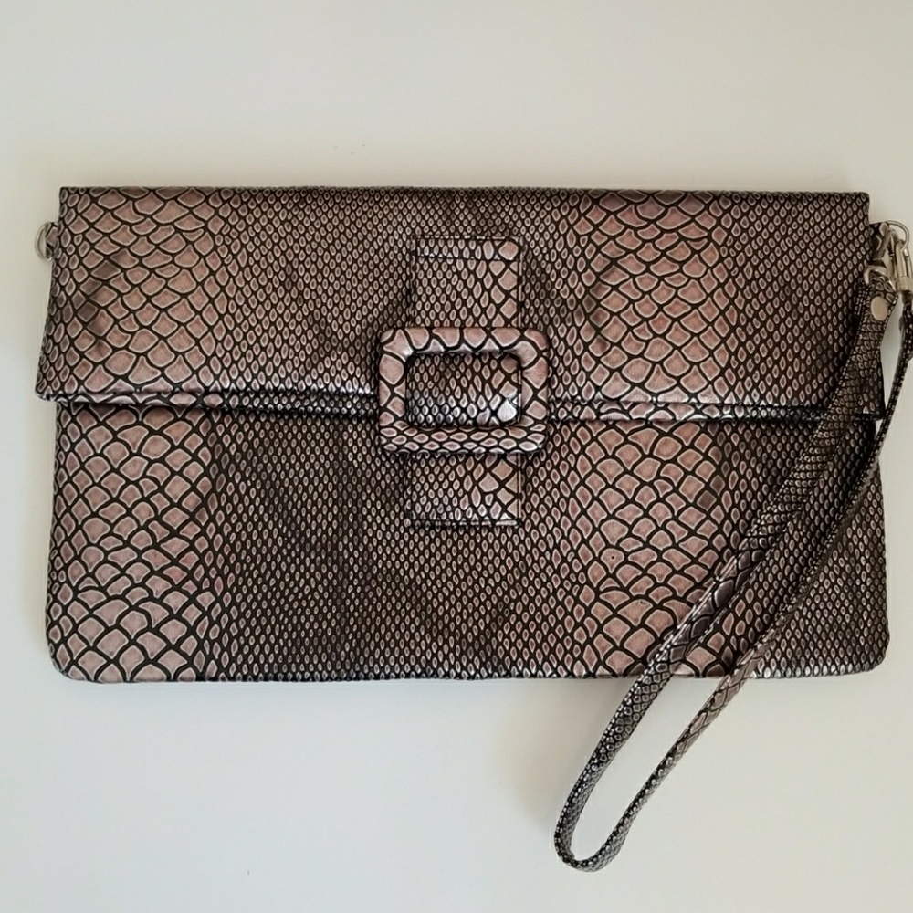 Elegant Snake Print Clutch