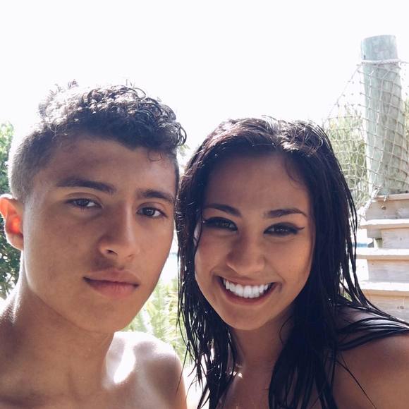 Meet your Posher, Jonathan - Picture 1 of 1