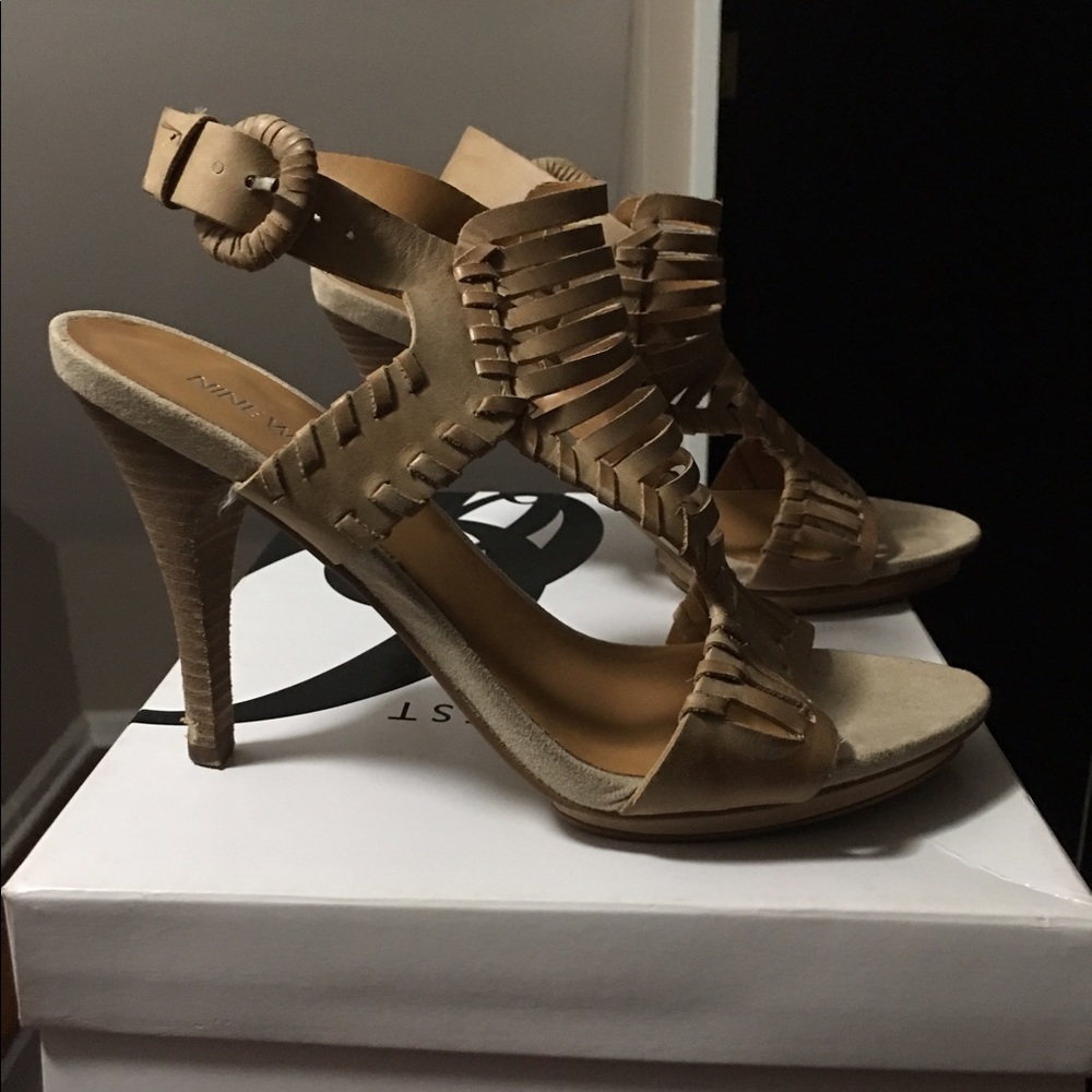 Nine West Natural Leather Gladiators - Size: 8.5 M