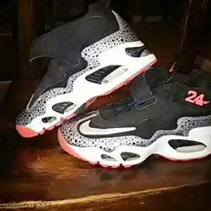 Nike! Air Griffey Max 1