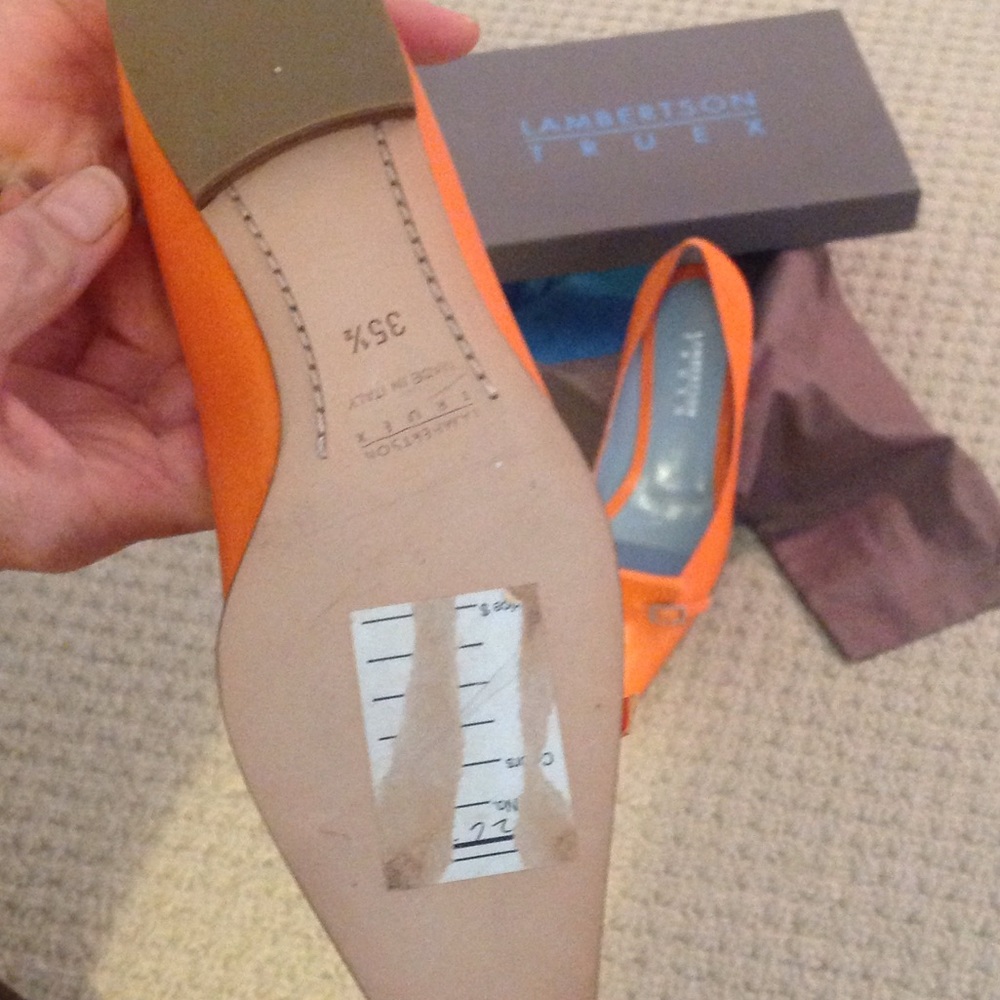 Lambertson Truex Flats in stunning orange leather - Picture 2 of 4