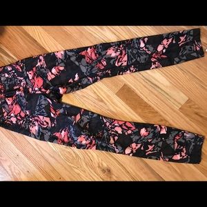 Size 4 Lululemon leggings