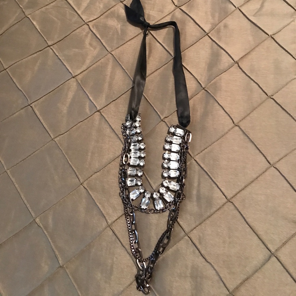 Ribbon tie necklace