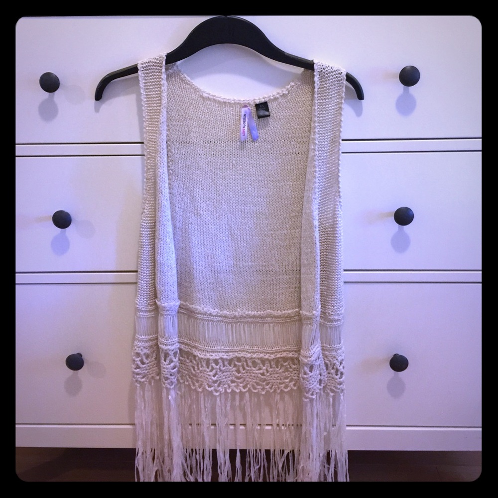 Sleeveless open front