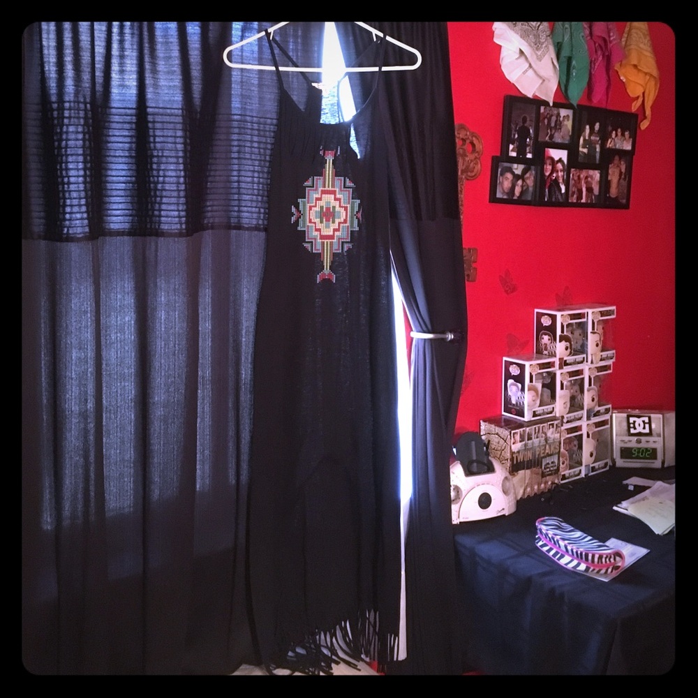 Mito Color design  black dress frill on the bottom