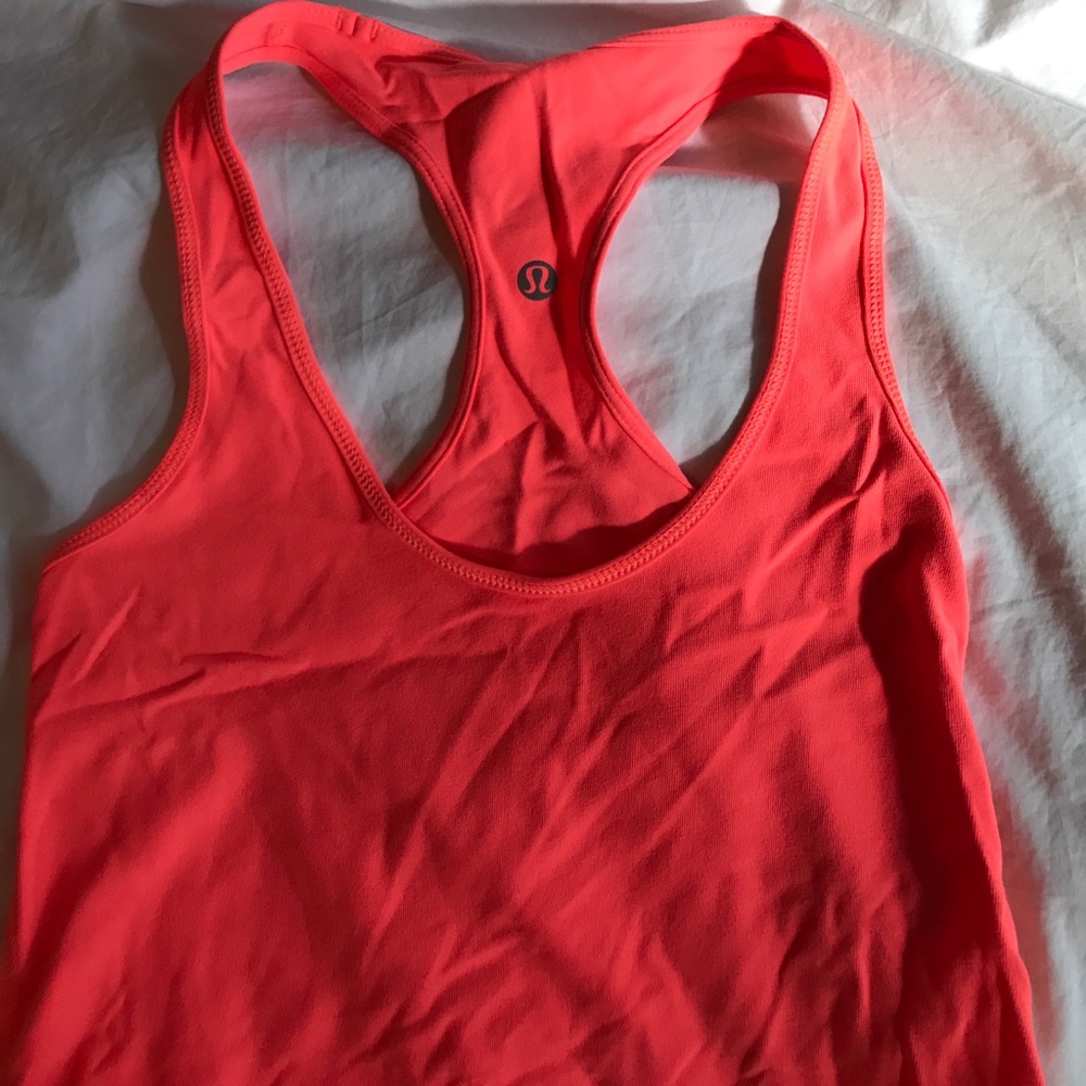 Lululemon tank