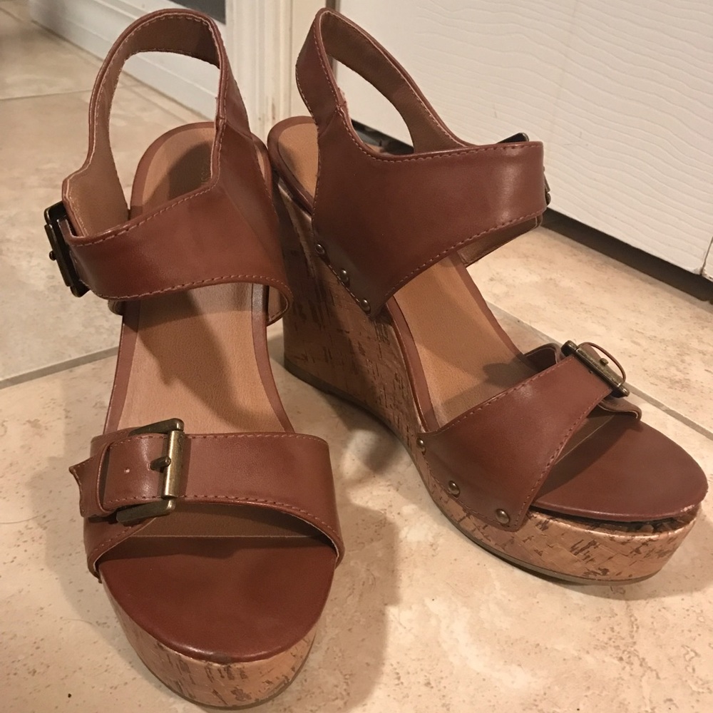 Mossimo Wedges - Picture 2 of 3
