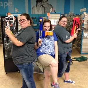 Meet your Posher, Lyda