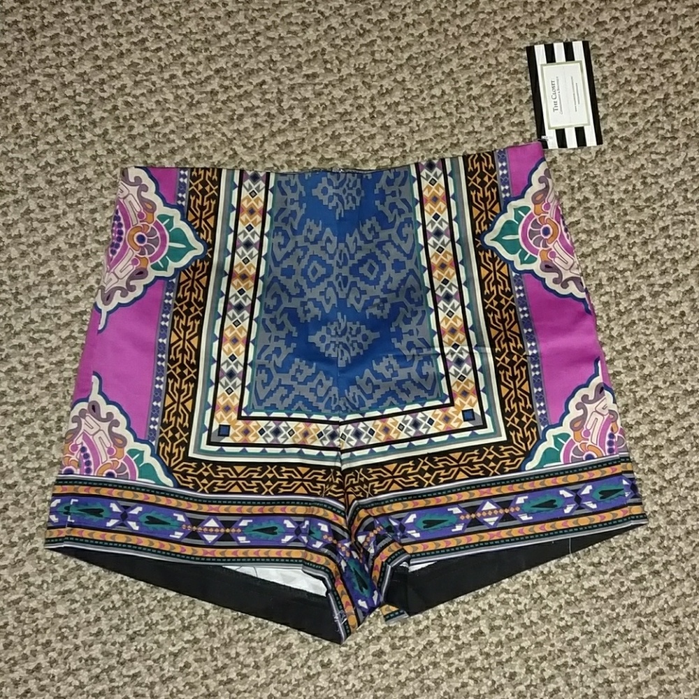 Flying tomato shorts