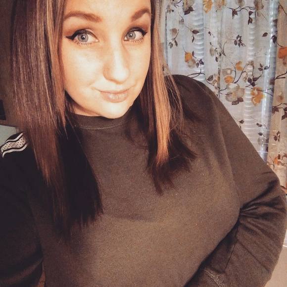 Meet your Posher, Mary - Picture 1 of 1