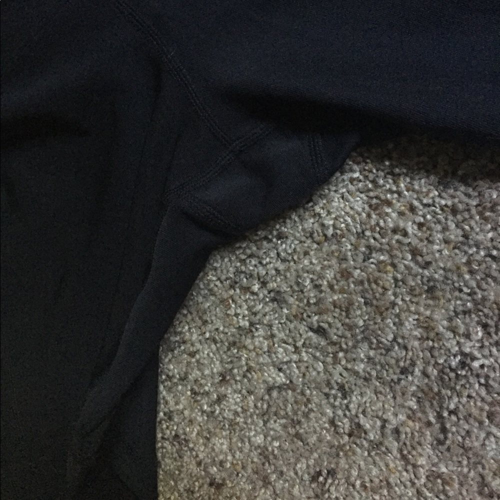 Nike Crops - Picture 3 of 4