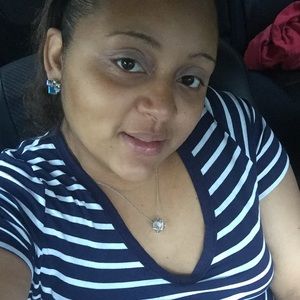 Meet your Posher, Alicia