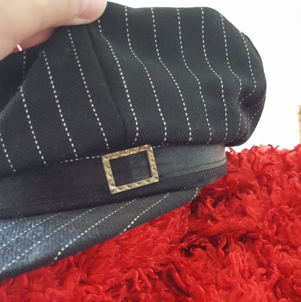 Newsboy Cap Black and White Pinstripe