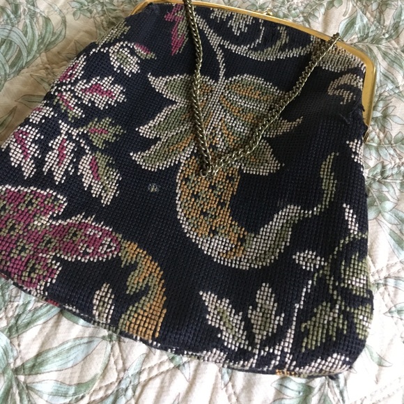 Vintage needle point handbag - Picture 2 of 5