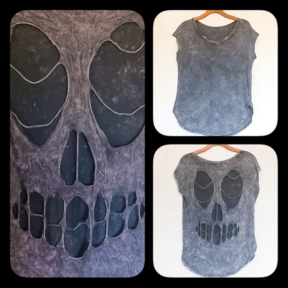 GREY DISTRESSED DYE TEE W/ SKULL CUTOUT - Picture 1 of 6