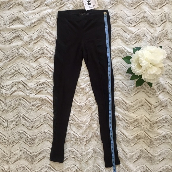 LAST ONE! NEW MESH PANELED LEGGINGS BLACK YOGA - Picture 4 of 4
