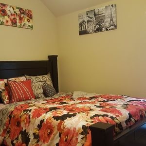 Meet your Posher, Angelina