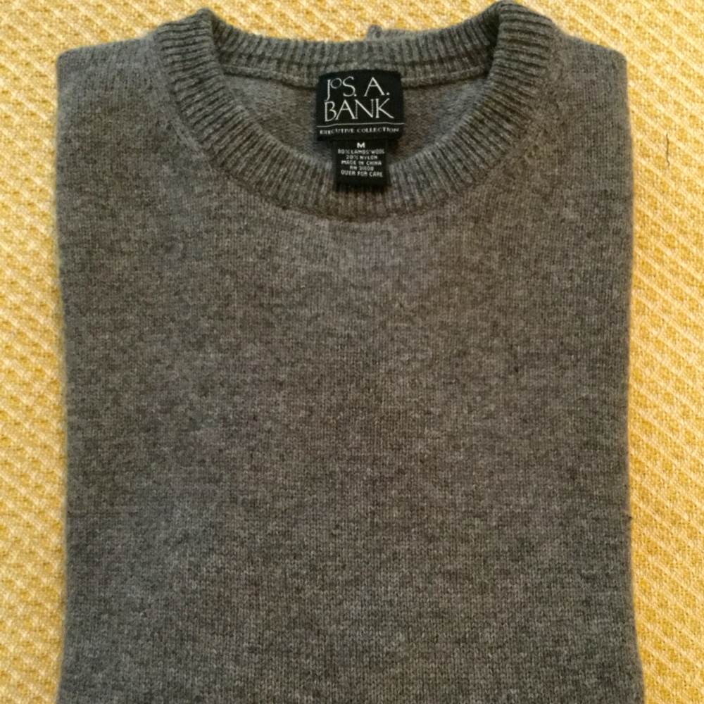 Jos A Banks Grey Lambswool blend Sweater Men's Med