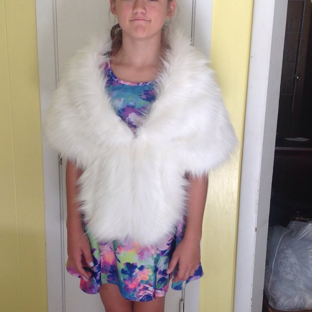 faux fur stole