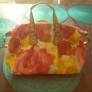 ❗️SALE ❗️Vintage Coach Floral Spring/Summer Purse
