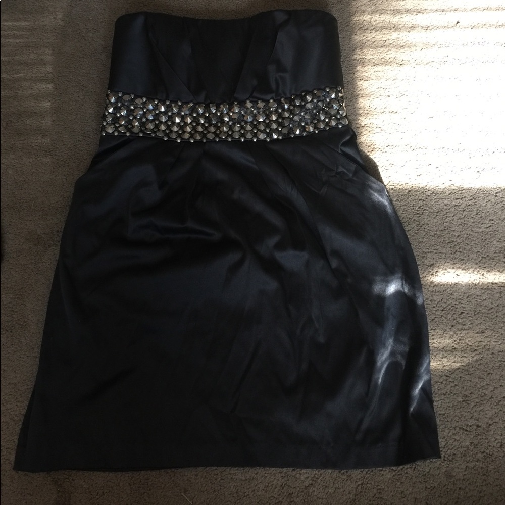 Size 13 strapless dress