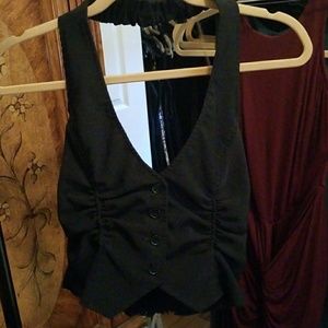 Halter vest