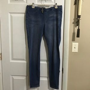 Hue denim leggings, size L, NWT.