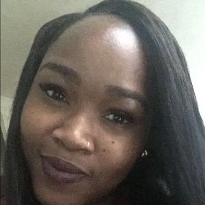 Meet your Posher, Bobbie