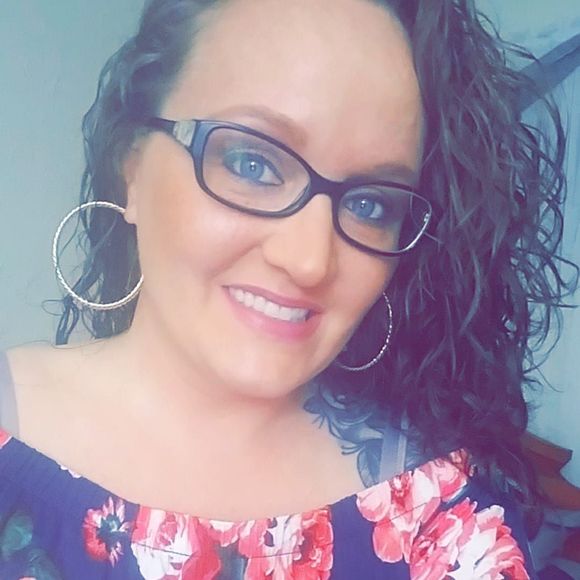 Meet your Posher, Jena - Picture 1 of 1