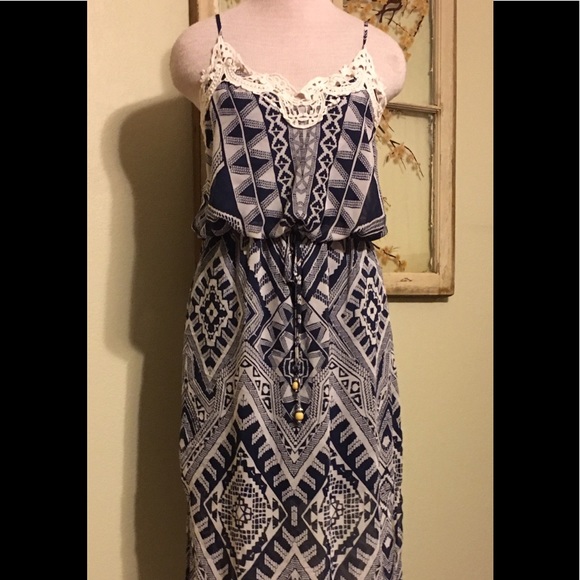 City Triangles Dresses & Skirts - City Triangles Boho Crochet Maxi