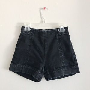 {NEVER WORN} Bullhead high-waisted shorts