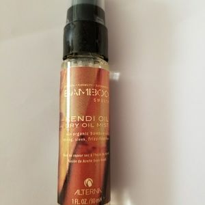 Dry oil hair mist