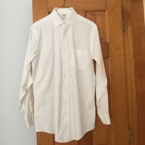 Brooks Brothers Slim Fit non-iron dress shirt