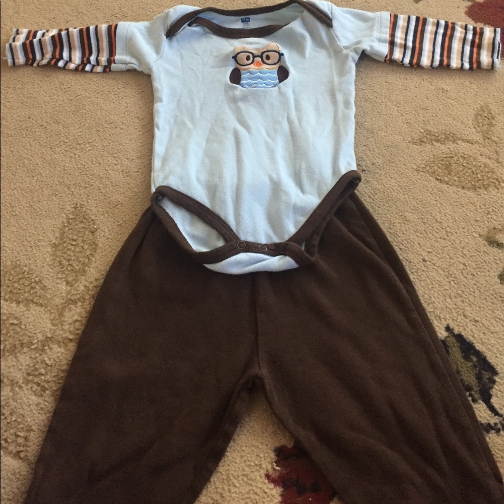 HB two piece owl set. 9-12 months