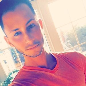 Meet your Posher, Chris